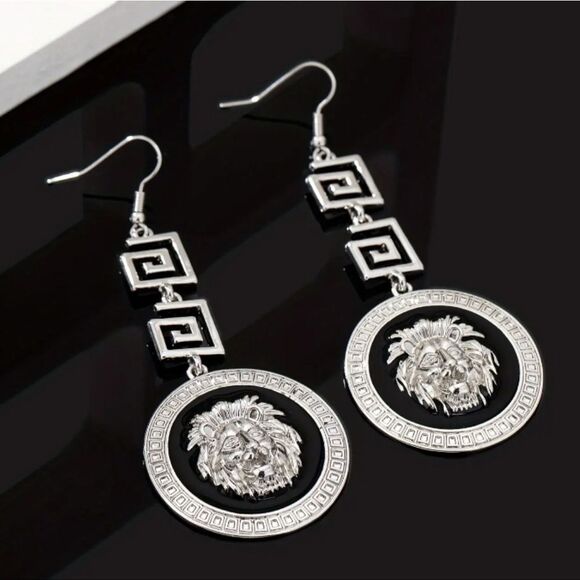 Designer Inspired Silver Lion Earrings - Picture 1 of 3